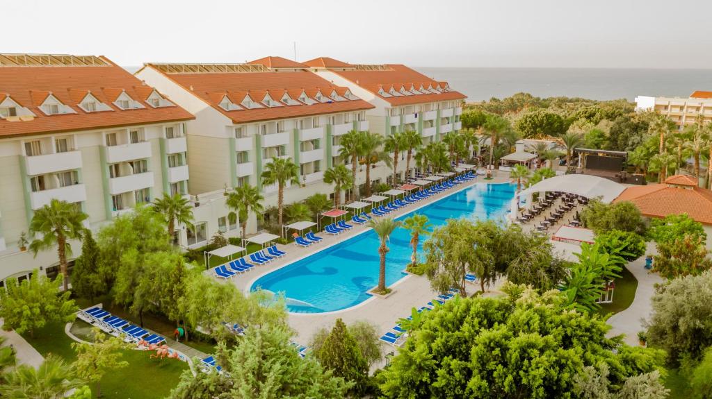 Sural Hotel Side